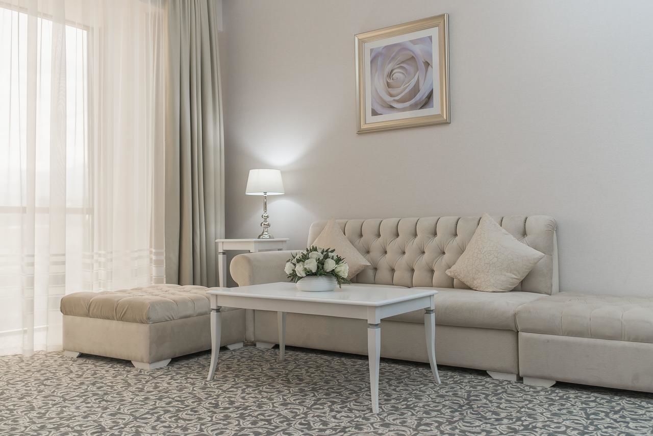 Отель Plaza Hotel Almaty Алматы