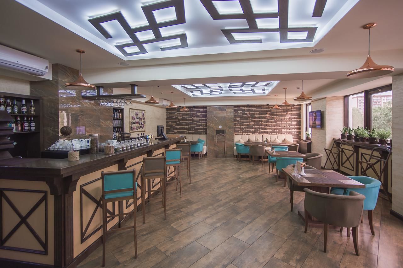 Отель Plaza Hotel Almaty Алматы-44