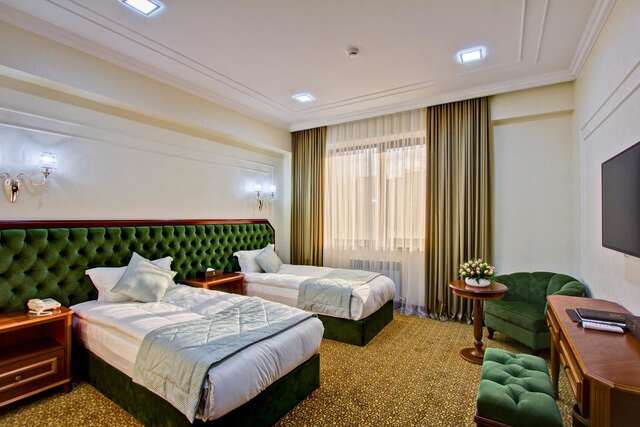 Отель Plaza Hotel Almaty Алматы-12