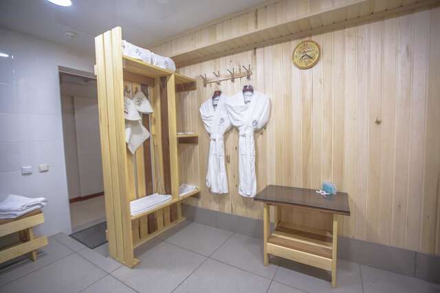 Отель Plaza Hotel Almaty Алматы-18