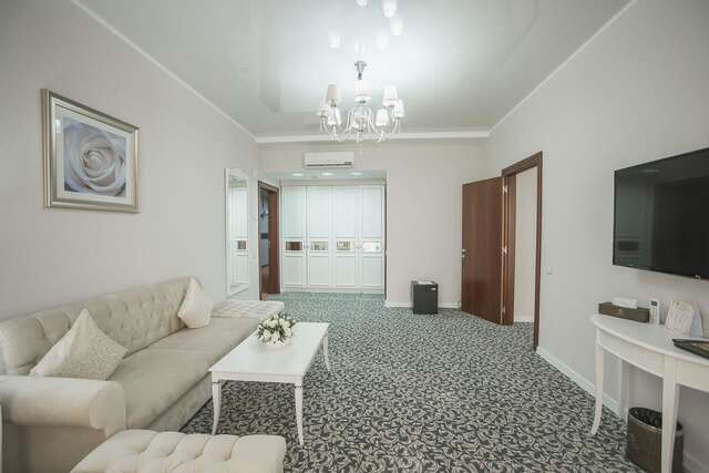 Отель Plaza Hotel Almaty Алматы-35